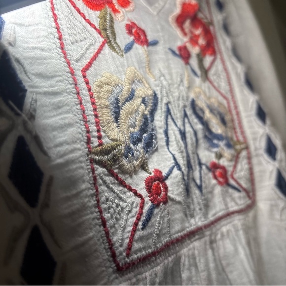 Johnny Was White Blouse with Red and Blue Embroidery - Picture 10 of 16